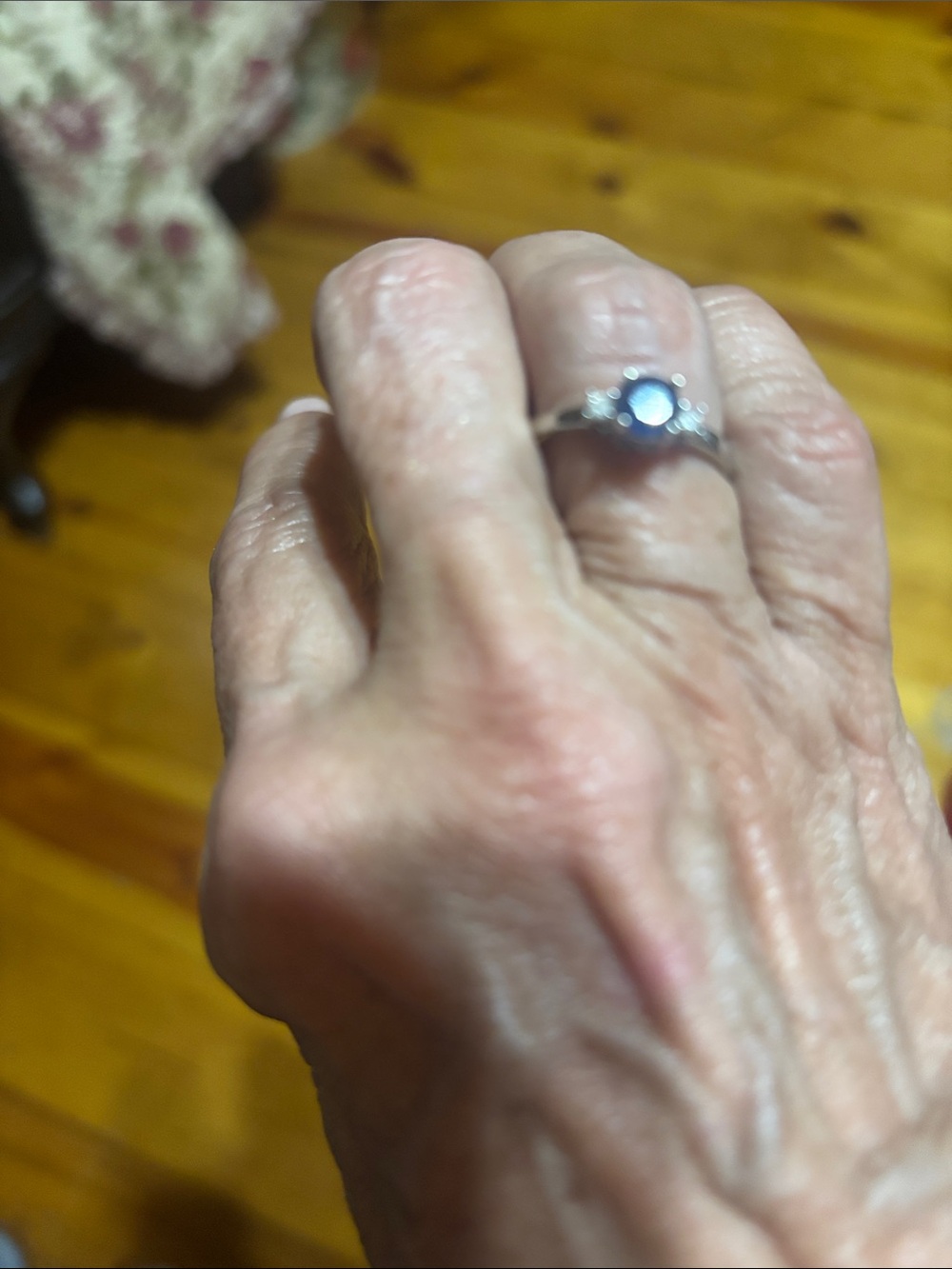 14 karat white gold, sapphire, and diamond ring